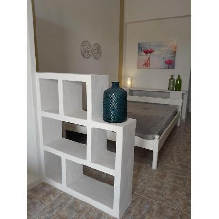 Overhill Apartments Adamas Esterno foto