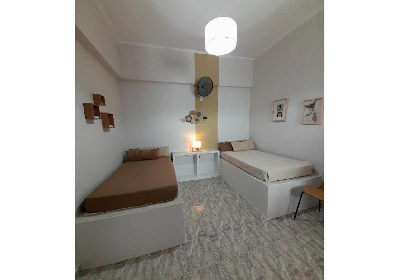 Overhill Apartments Adamas Esterno foto
