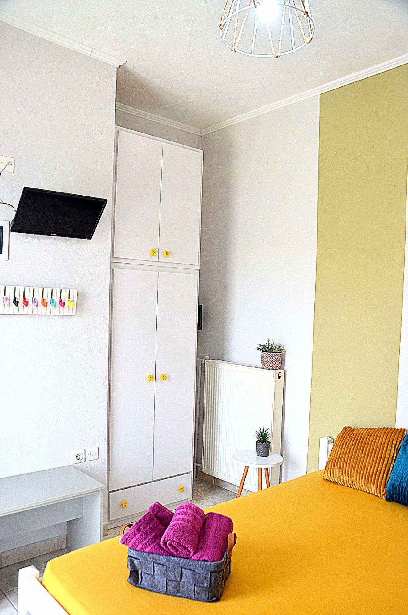 Overhill Apartments Adamas Esterno foto